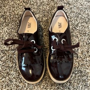 Zara Girls Size 29/11.5 Maroon Patent Loafers